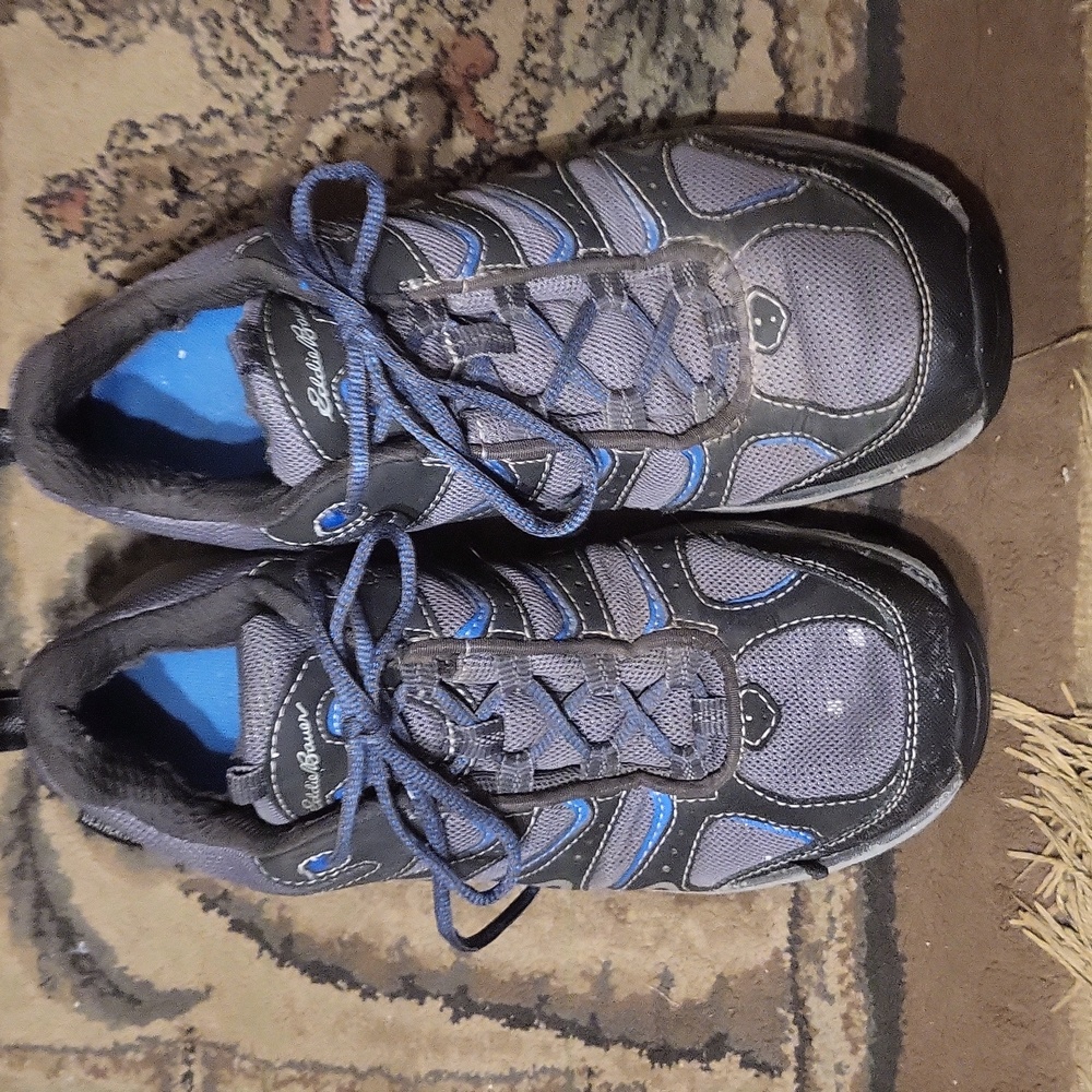EDDIE BAUER  Size 9 SOLD